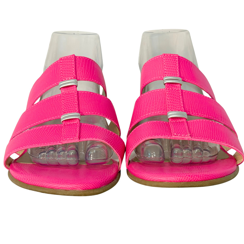 East 5th Sz 11 Triple Strap Sandals Kitten Heel Hot Pink Textured Barbie Y2K - Picture 3 of 9